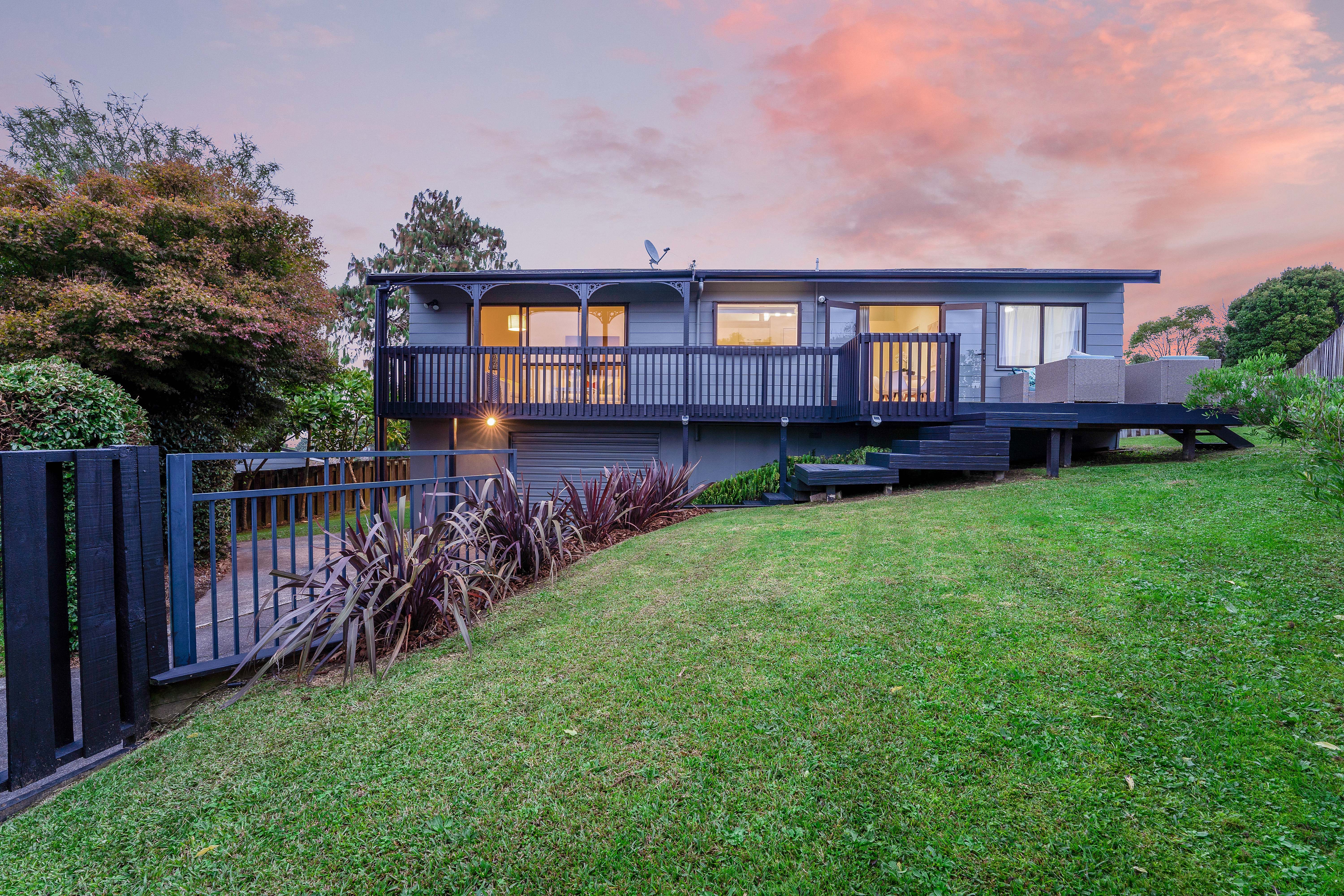 1/39 Athena Drive, Totara Vale, North Shore City, 3 રૂમ, 1 બાથરૂમ