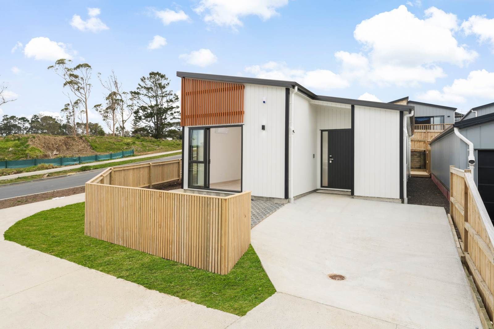 32 Puhikawa Street, Massey, Auckland - Waitakere, 4房, 2浴, House