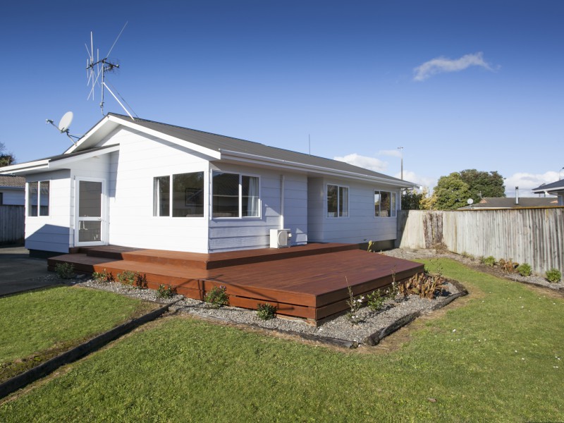 55 Geraldine Crescent, Cloverlea, Palmerston North, 3 कमरे, 1 बाथरूम
