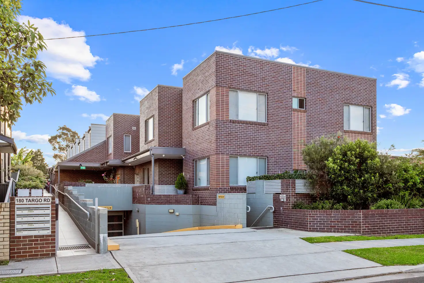 UNIT 2 180 TARGO RD, Girraween, Parramatta (Northwest suburbs), 0 Bedrooms, 0 Bathrooms, Townhouse