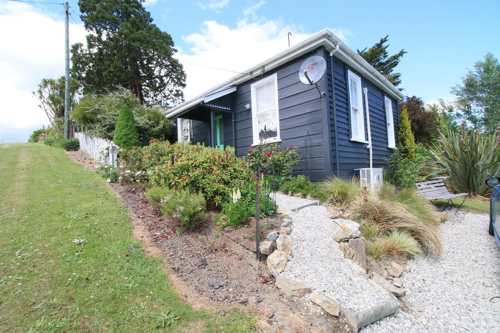 28 Colonsay Street, Lawrence, Clutha, 2 રૂમ, 1 બાથરૂમ