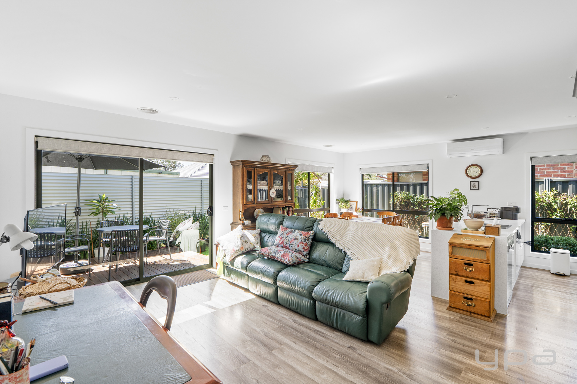 UNIT 2 12 SILVER ST, WERRIBEE VIC 3030, 0 Bedrooms, 0 Bathrooms, House