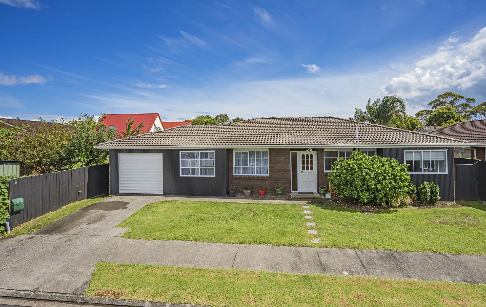 1 Tate Grove, Half Moon Bay, Manukau City, 3 ਕਮਰੇ, 2 ਬਾਥਰੂਮ