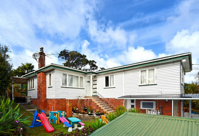 27 Moire Road, Massey, Waitakere City, 4 ਕਮਰੇ, 2 ਬਾਥਰੂਮ