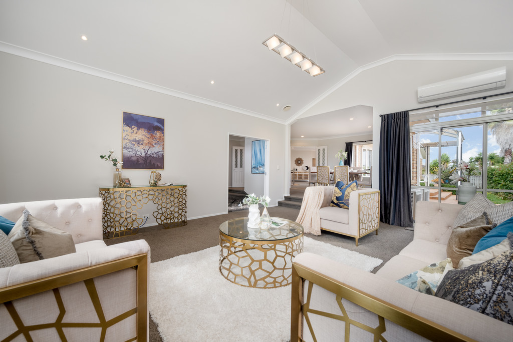 17 Westerham Drive, Dannemora, Manukau City, 5部屋, 2バスルーム