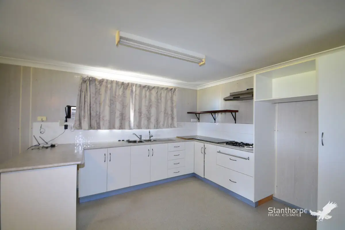 37 BARAWELL ST, Wallangarra, Darling Downs, 0 ห้องนอน, 0 ห้องน้ำ, House