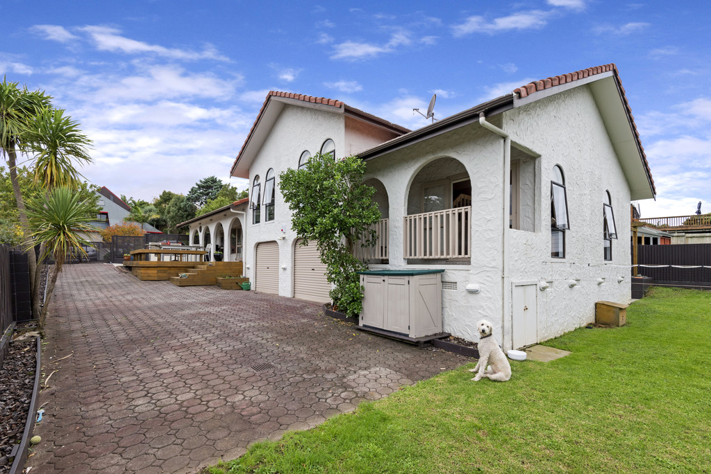 6 Palmyra Way, Half Moon Bay, Manukau City, 5 Bedrooms, 0 Bathrooms