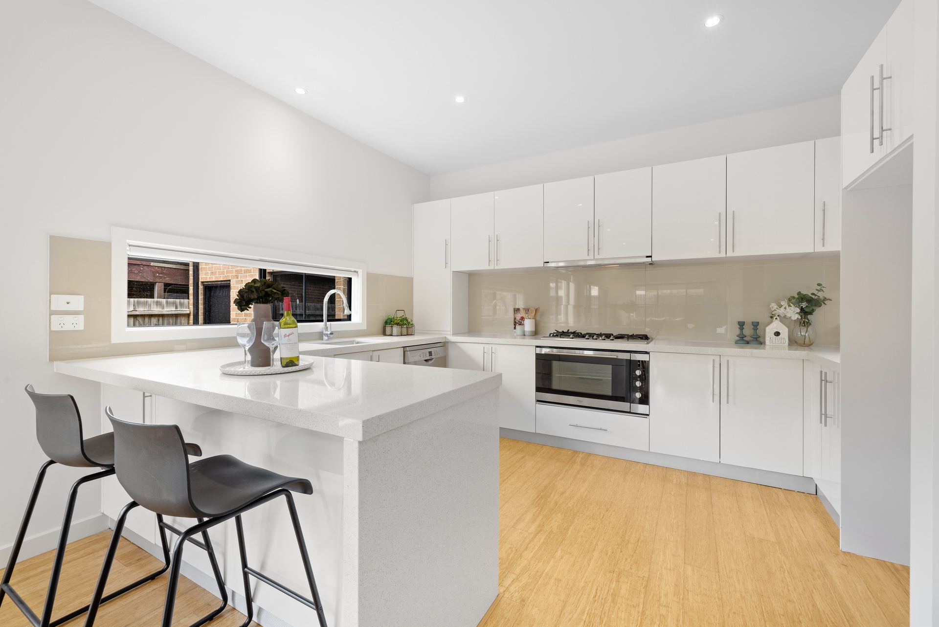 UNIT 4 13 LOTUS CR, Mulgrave, South East Melbourne, 0 ਕਮਰੇ, 0 ਬਾਥਰੂਮ, Townhouse
