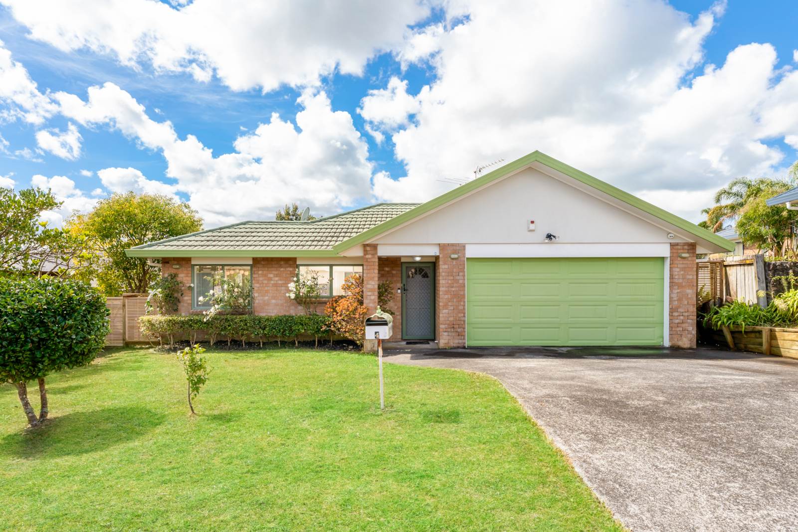 4 Arlose Place, Westgate, Waitakere City, 4房, 2浴, House