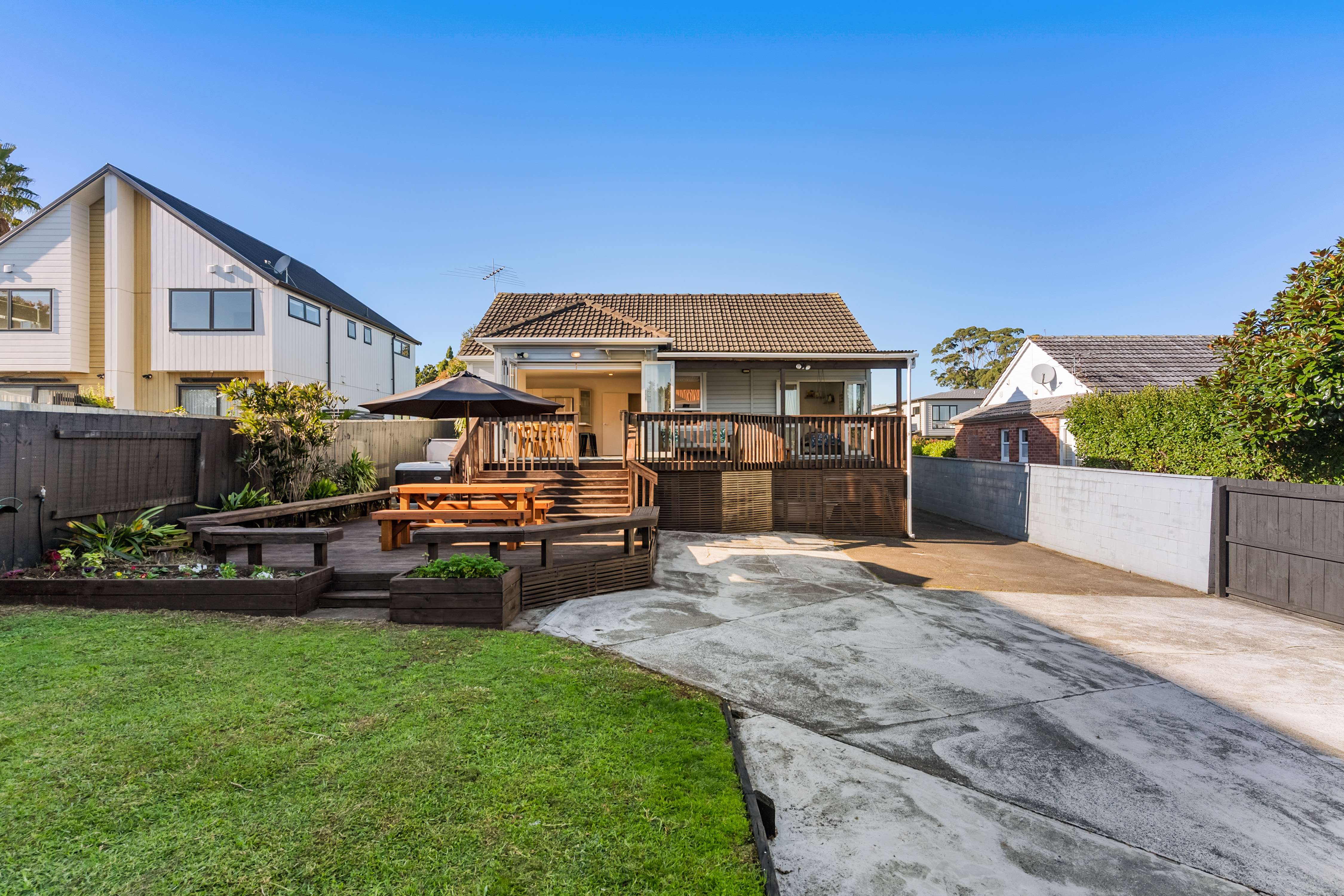 13 Range View Road, Mount Albert, Auckland City, 3 phòng ngủ, 1 phòng tắm, House