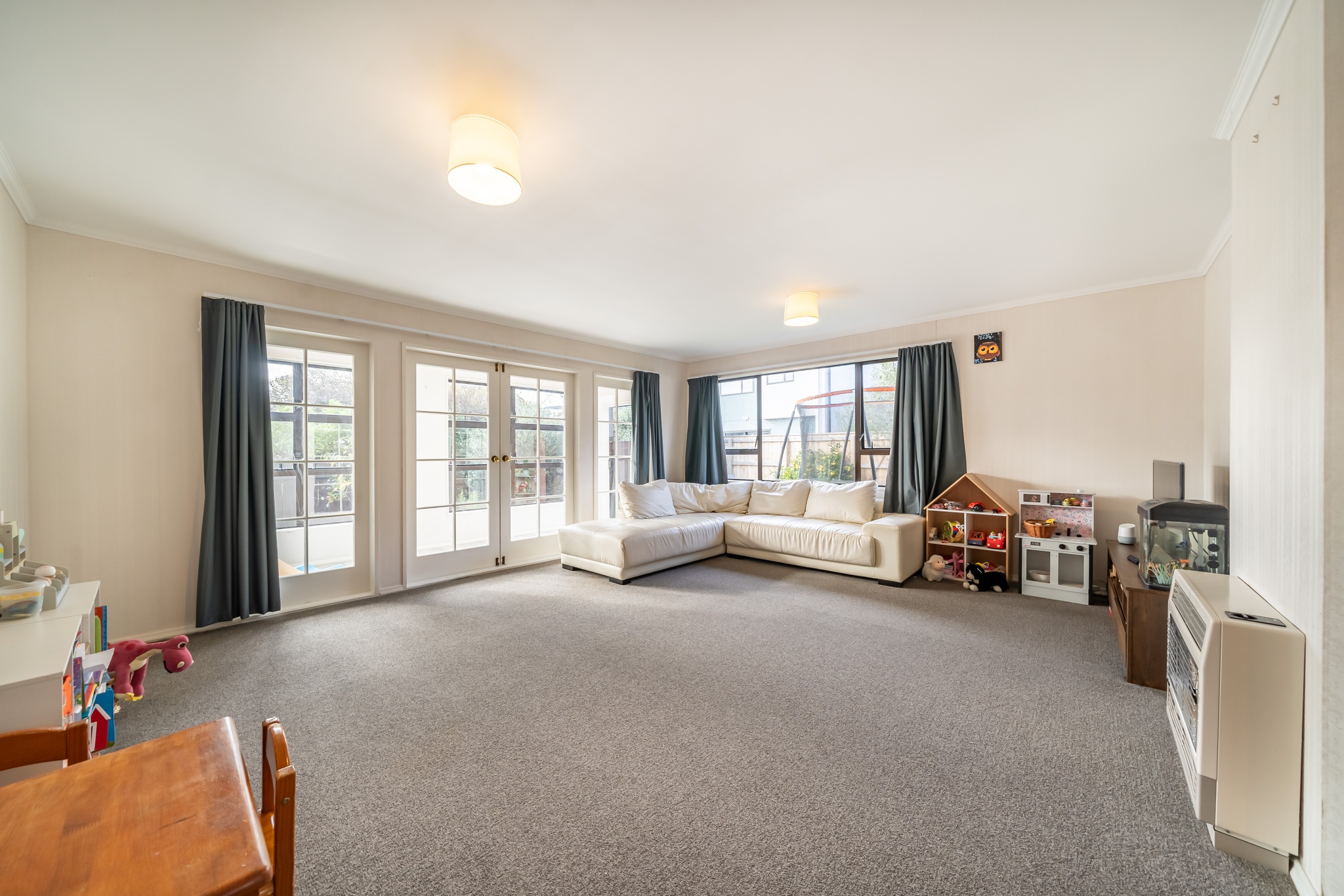 1/28 Trafalgar Street, Waiwhetu, Lower Hutt, 3 Kuwarto, 0 Banyo, Townhouse