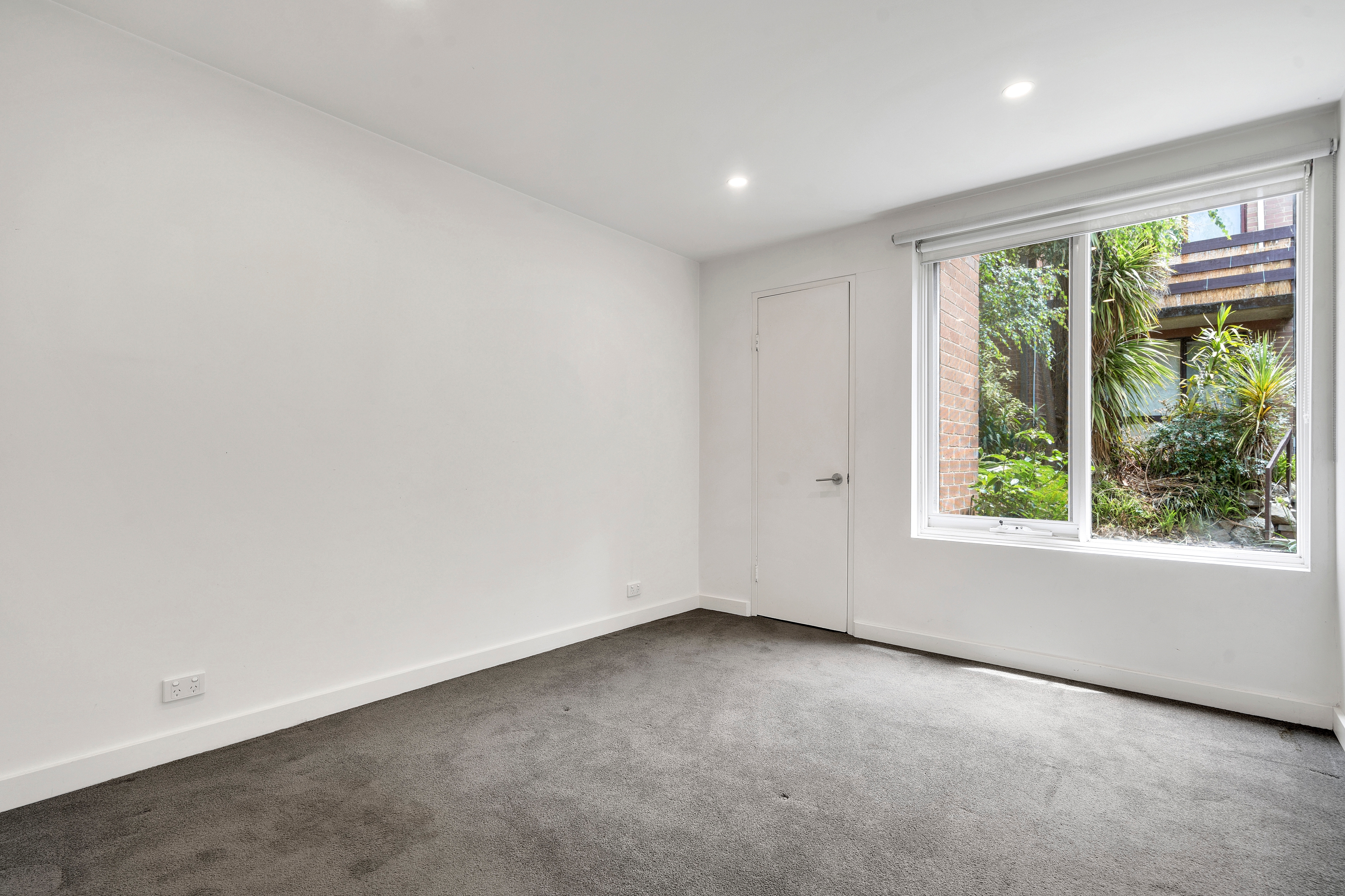UNIT 17 18 RALEIGH ST, Essendon, North Melbourne, 0房, 0浴, Unit
