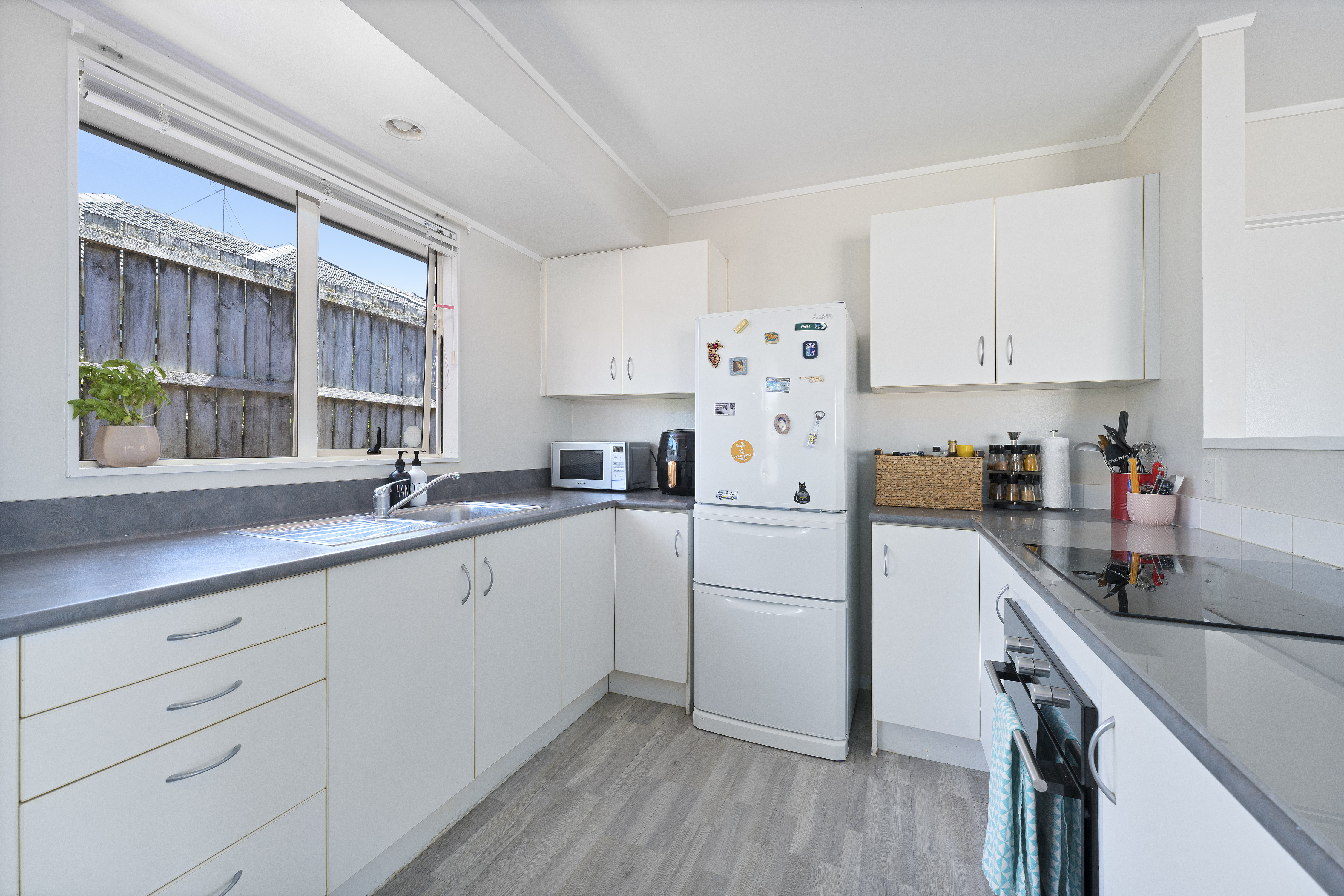 13 Legacy Drive, Henderson, Waitakere City, 3部屋, 1バスルーム, House