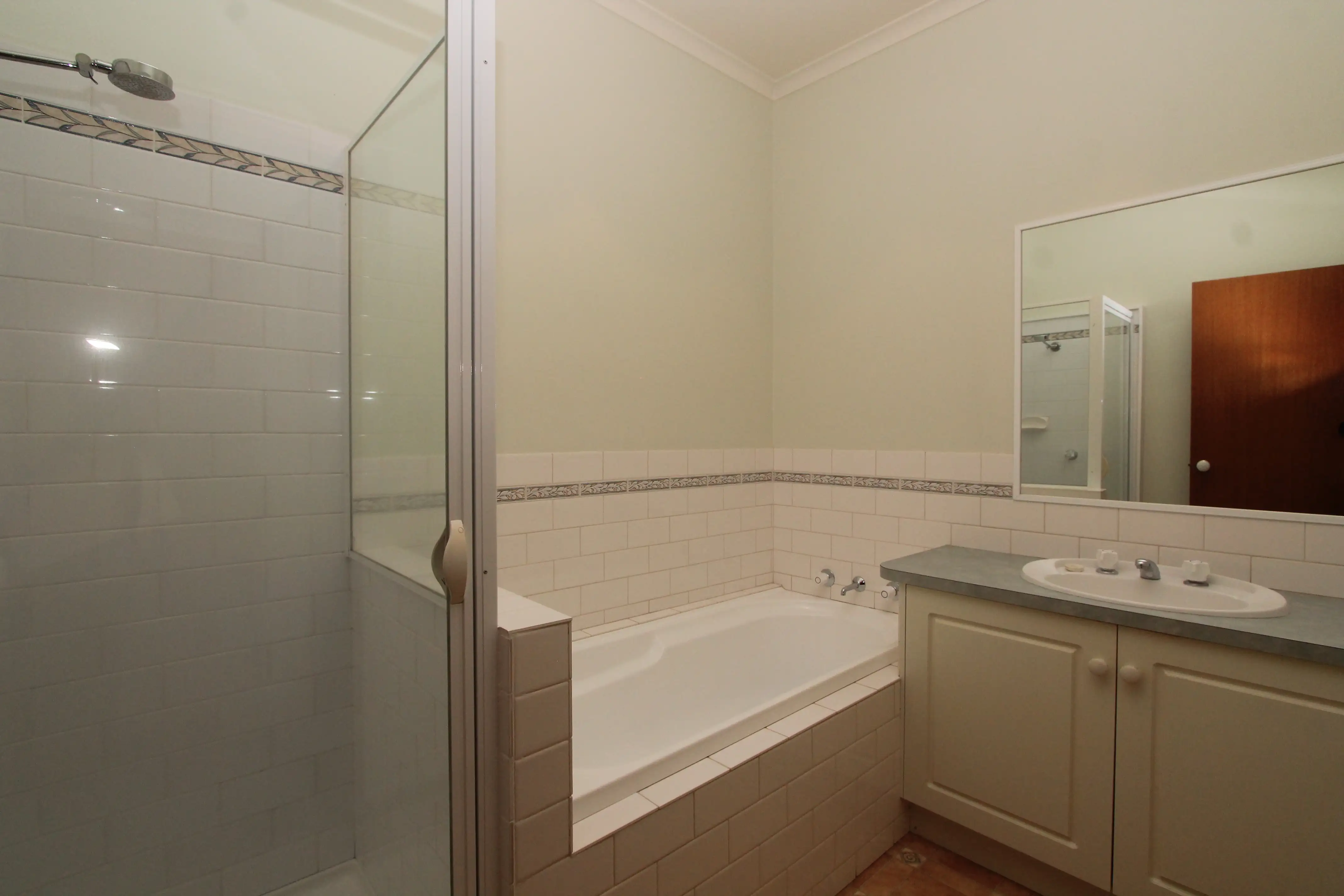 UNIT 2 4 KRUGER ST, Warrnambool, Warrnambool and South West, 0 રૂમ, 0 બાથરૂમ, Unit