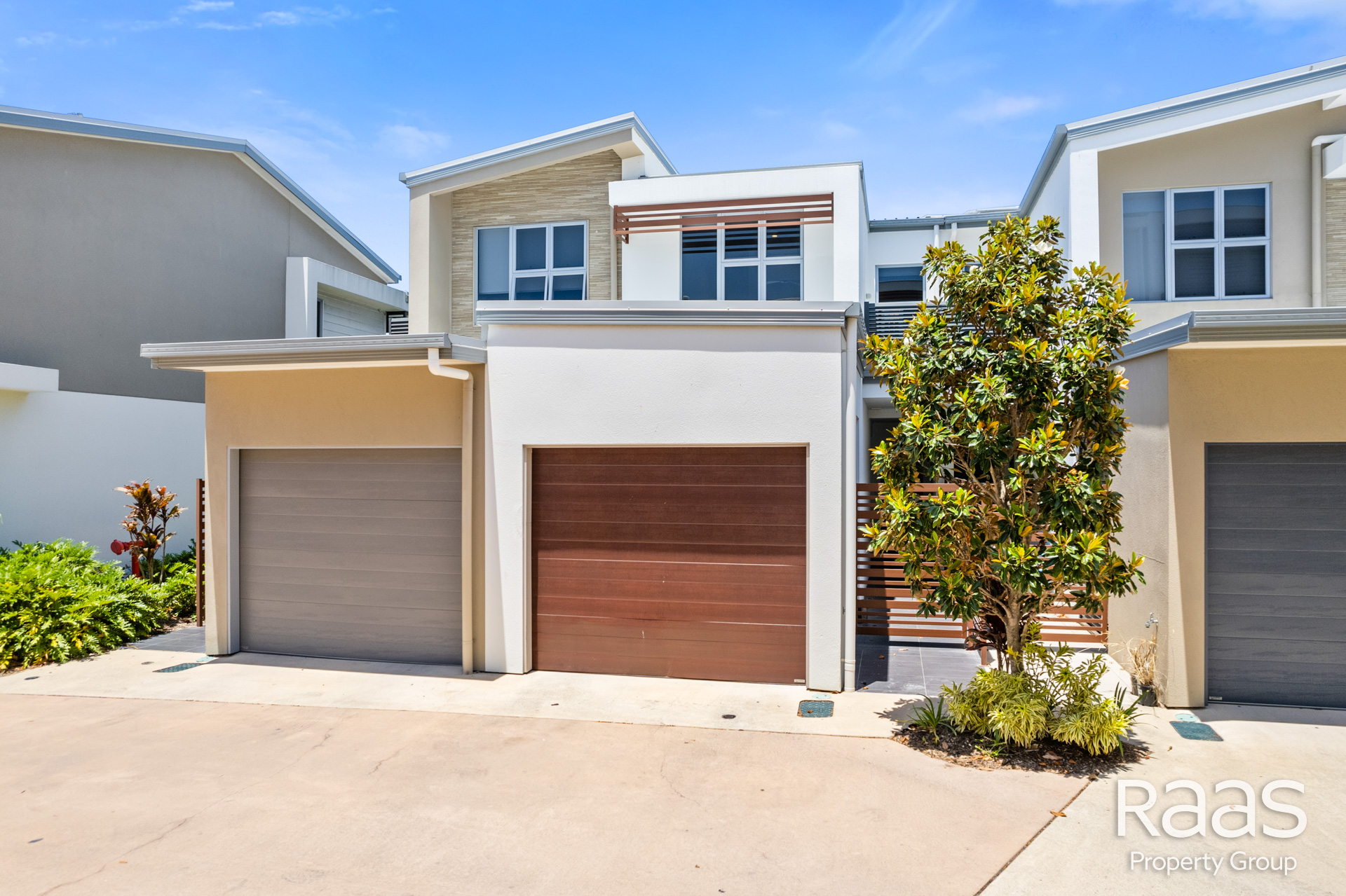 EMERALD LAKES QUAY NORTH UNIT 24 3028 THE BOULEVARD, Carrara, Gold Coast, 0 rūma, 0 rūma horoi, Townhouse