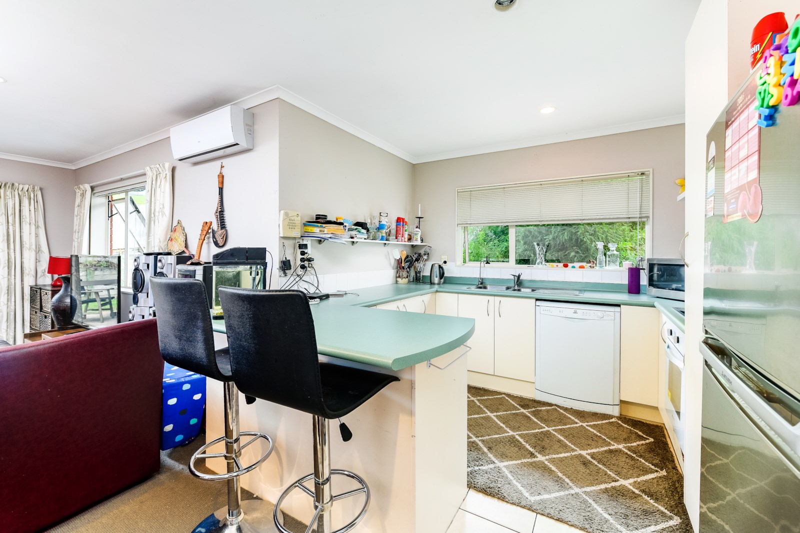 10 Scowns Way, Glendene, Waitakere City, 4 રૂમ, 1 બાથરૂમ