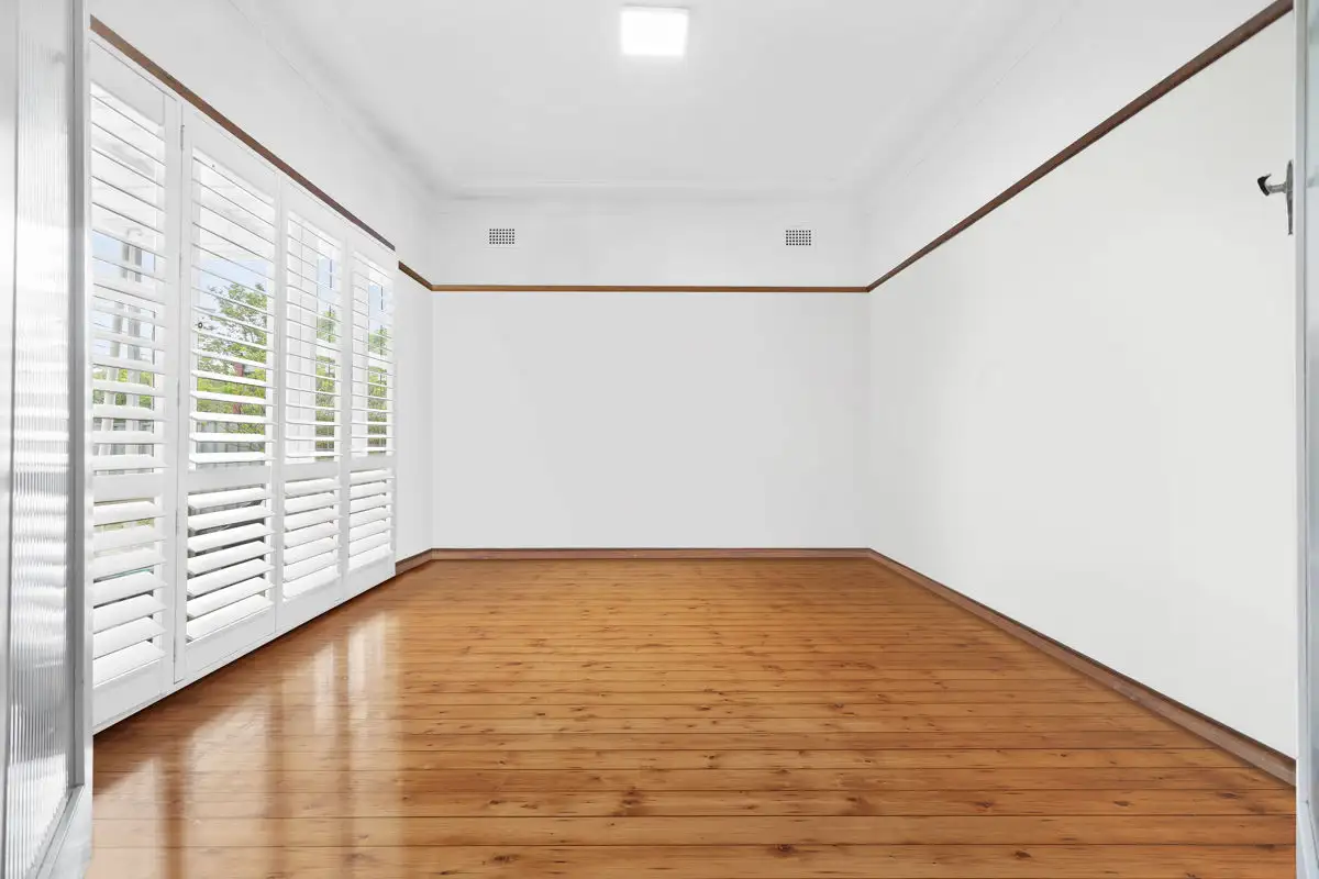 48 BRIAN ST, Merrylands West, Parramatta (Northwest suburbs), 0 कमरे, 0 बाथरूम, House