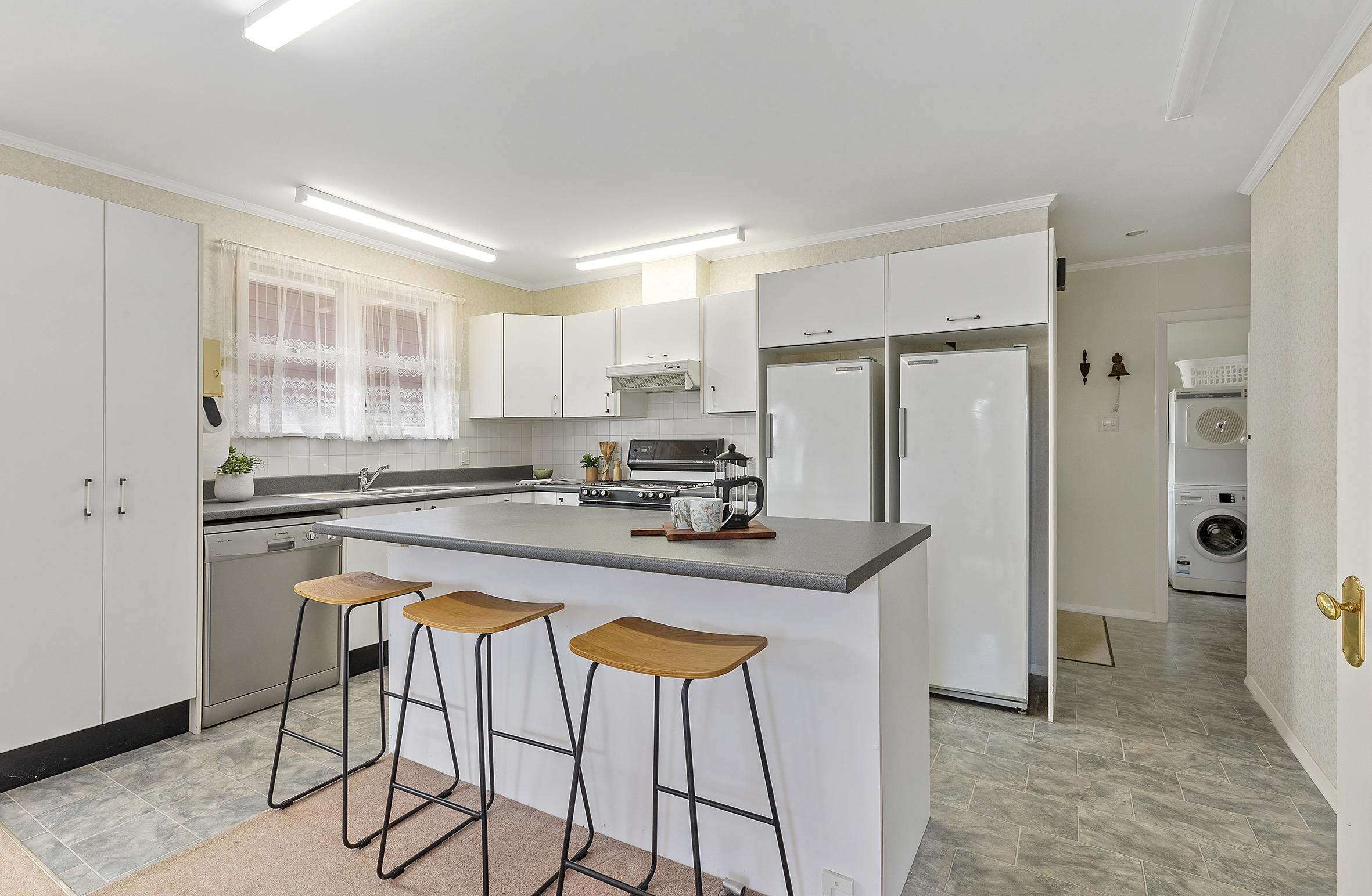 24 Larsen Crescent, Tawa, Wellington City, 3 ห้องนอน, 1 ห้องน้ำ, House